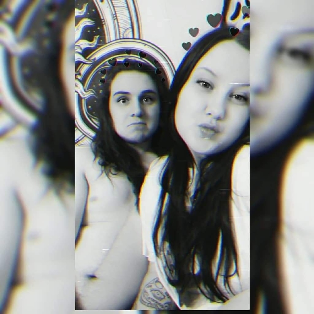 Meet your Posher, Destene